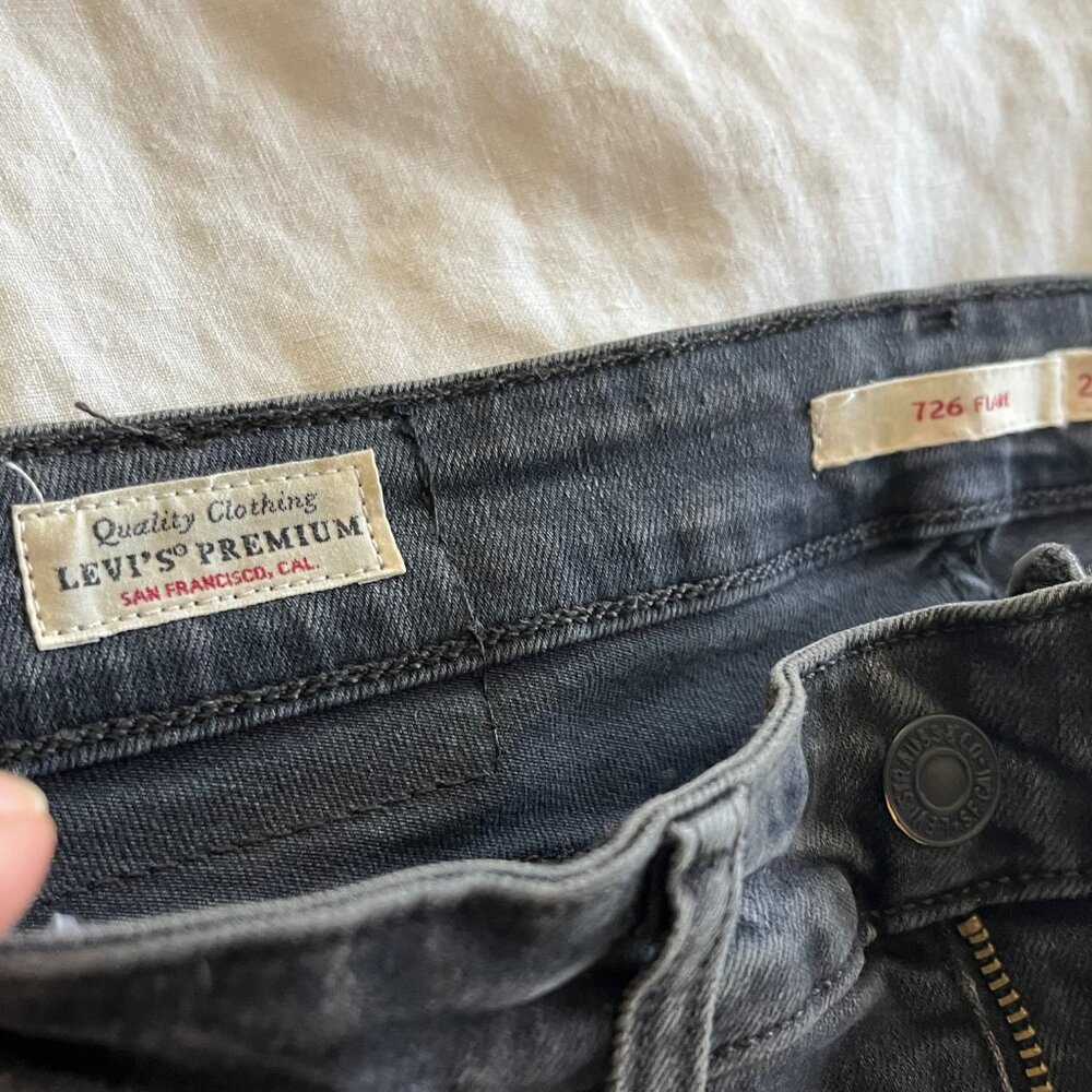 Levis Premium 726 Flare 29W x 30L - A million miles Black - Picture 10 of 11